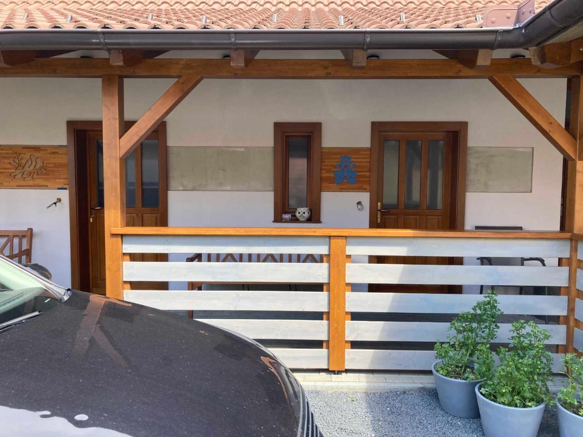 Toronyi Vendégház Extérieur photo